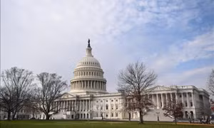 Tổng thống Biden ký dự luật ngân sách tạm thời không bao gồm viện trợ Ukraine