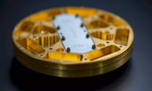 Amazon phát triển chip lượng tử tự sửa lỗi