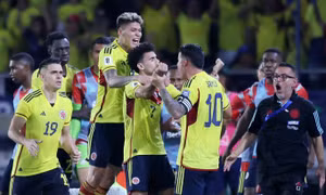 Brazil thua ngược Colombia ở vòng loại World Cup