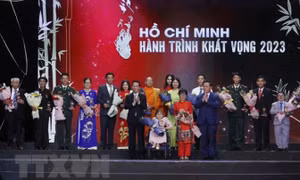 Hồ Chí Minh - Hành trình khát vọng 2023: Tôn vinh điển hình tiêu biểu
