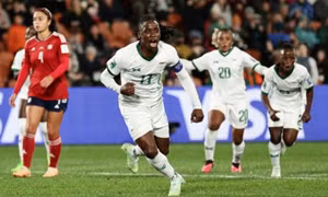 Đội xếp thứ bậc thấp nhất thắng trận đầu ở World Cup nữ