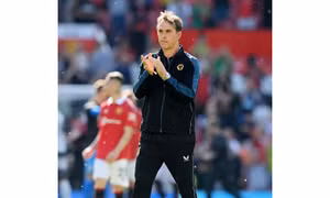 HLV đầu tiên mất việc ở Premier League 2023/24 trước trận gặp M.U