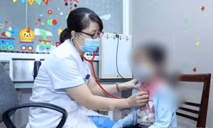 Trẻ 13 tuổi ở Lạng Sơn men gan cao gấp 10 lần, nguy kịch vì dùng thuốc giảm cân 