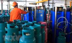 Từ ngày 1/9 giá gas bán lẻ trong nước tăng tới 33.000 đồng mỗi bình