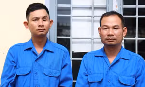 Hai anh em ruột lên cửa khẩu mua bán tê tê điều trị bệnh