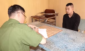 Tạm giữ đối tượng cho vay lãi 'cắt cổ' 684%/năm