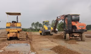 Quảng Yên: Tăng tốc thi công các công trình trọng điểm