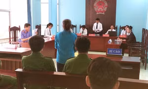Người phụ nữ U60 xâm hại tình dục 3 trẻ em ở nhà người quen