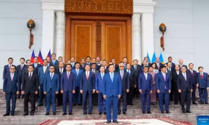Ông Hun Sen công bố ảnh chính phủ mới