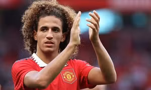 Hannibal Mejbri chia tay Man Utd