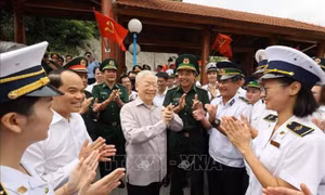 Tổng Bí thư Nguyễn Phú Trọng thăm Cửa khẩu Quốc tế Hữu Nghị