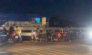 Cố tình băng qua đường ray, người đàn ông bị tàu hoả đâm tử vong