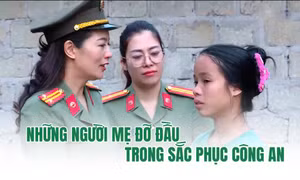 Những người mẹ đỡ đầu trong sắc phục công an