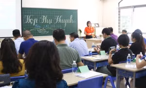 Năm nào cũng đóng tiền lắp điều hòa, máy chiếu, vậy cái cũ đi đâu?