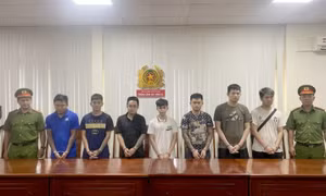 Khởi tố băng ‘tín dụng đen’ bắt người vay thế chấp bằng clip khỏa thân
