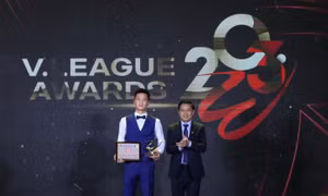 Hoàng Đức là Cầu thủ xuất sắc nhất V-League 2023