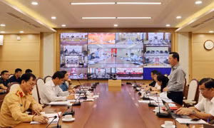 Đoàn giám sát Thường trực HĐND tỉnh làm việc với UBND tỉnh về đảm bảo ATGT đường thuỷ nội địa
