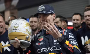 Verstappen lần thứ tư liên tiếp vô địch F1 thế giới