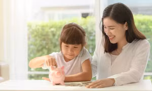 8 cách giúp trẻ làm quen với quản lý tiền bạc