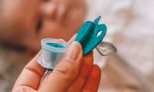 Những cách xử lý hiệu quả khi trẻ gặp nguy hiểm do thuốc