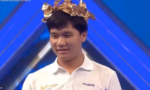Nam sinh TPHCM có màn 'nước rút' hoàn hảo, giành vòng nguyệt quế Đường lên đỉnh Olympia