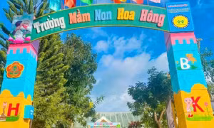 Cháu bé 4 tuổi gửi ở trường mầm non được phát hiện tử vong ở hồ nước nhà dân