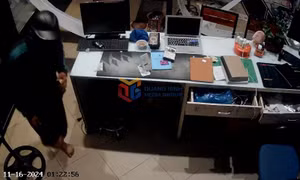 Đông Triều: Công an kêu gọi nhân dân cung cấp thông tin tố giác đối tượng trộm cắp cửa hàng điện thoại