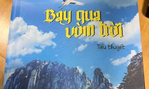  Bay qua vòm trời 27