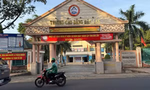 Nam sinh viên tử vong trong giờ thực hành nối điện