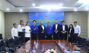 Tỉnh đoàn Quảng Ninh đón tiếp đoàn đại biểu Đội Cận vệ trẻ Đảng nước Nga thống nhất