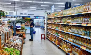 Bán lẻ hàng hóa và doanh thu dịch vụ tiêu dùng 10 tháng tăng 8,5%, du lịch đóng góp tích cực