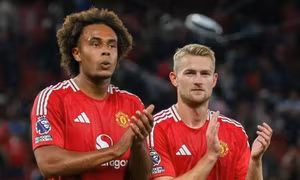 Manchester United phí tiền với ba tân binh