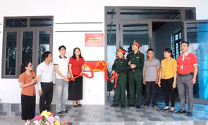 Ban Chỉ huy Quân sự TP Móng Cái khánh thành và bàn giao "Nhà Đại đoàn kết”
