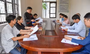Quan tâm phát triển văn hóa, con người, xây dựng nền văn hóa giàu bản sắc Quảng Ninh