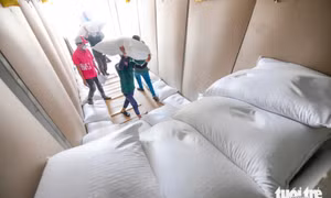Cuối năm kinh tế đón tin vui