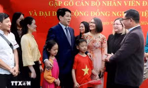 Chủ tịch nước Lương Cường thăm Đại sứ quán và cộng đồng người Việt Nam tại Chile