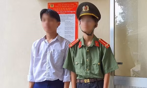 Thiếu tiền chơi game, 2 thanh niên mạo danh công an đi thu tiền tiệm cầm đồ