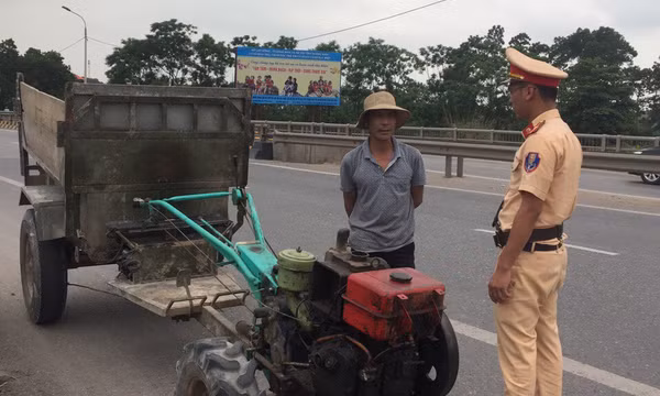 Xử lý xe mô tô “quá đát” và xe tự chế - Còn nhiều khó khăn
