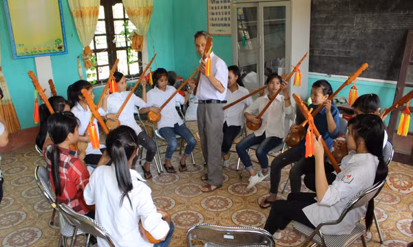 Xây dựng đời sống văn hóa làm nền tảng cho sự phát triển