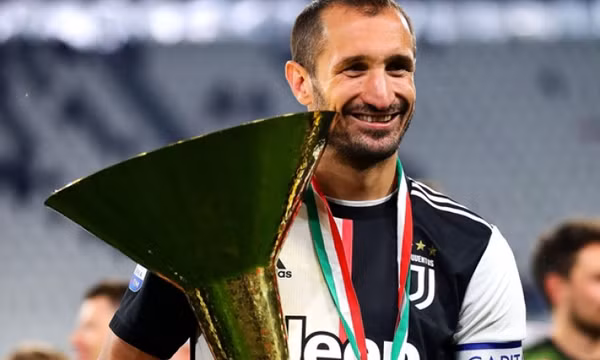Chiellini chia tay Juventus