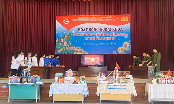 Ngoại khóa tìm hiểu về Ngày Giải phóng miền Nam thống nhất đất nước
