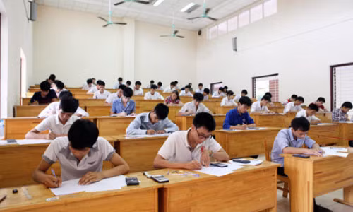 Không để thí sinh nào phải bỏ thi vì khó khăn về kinh tế, đi lại