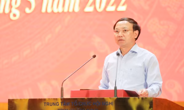 Hội nghị thông báo kết quả Hội nghị Trung ương 5