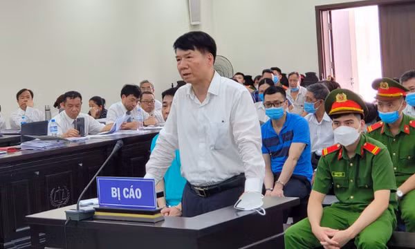 Cựu Thứ trưởng Bộ Y tế Trương Quốc Cường bị tuyên phạt 4 năm tù
