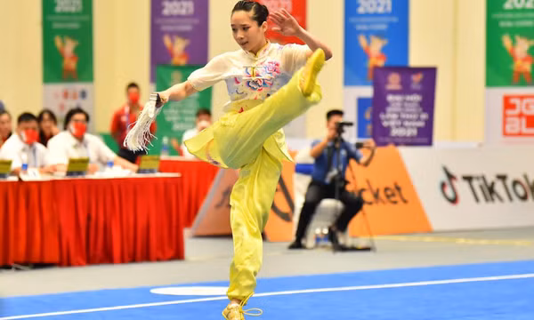 Wushu giành 2 HCV cho Việt Nam trong ngày thi đấu chính thức đầu tiên