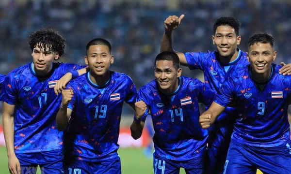 U23 Thái Lan vs U23 Indonesia: Chờ Mano Polking giải đặc sản "đá rắn"