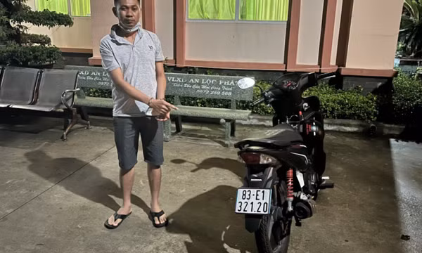 Mượn xe của bạn mang đi cầm cố để trả nợ