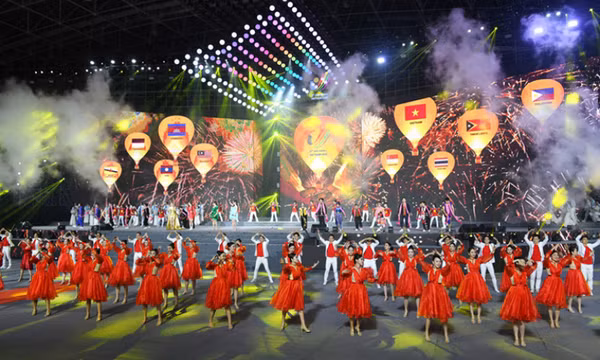 Lễ bế mạc SEA Games 31: Hội tụ để tỏa sáng