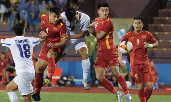 Việt Nam bị cầm hoà ở SEA Games