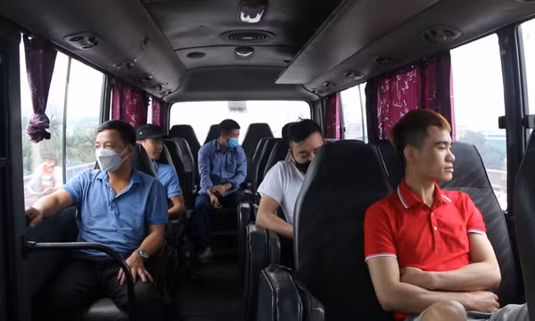 TKV nâng cao chất lượng đưa đón thợ mỏ